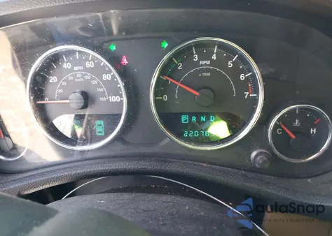 2012 Jeep Wrangler Unlimited Sahara z USA, uszkodzony, nr VIN 1C4HJWEG7CL191444